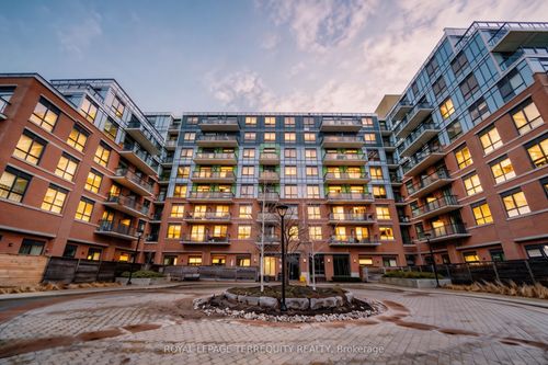 728-11611 Yonge St, Richmond Hill, ON, L4E1G2 | Card Image