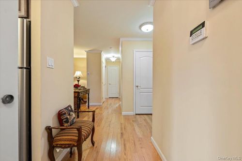 apt-8b-210 Westend Ave, Freeport, NY, 11520-5203 | Card Image