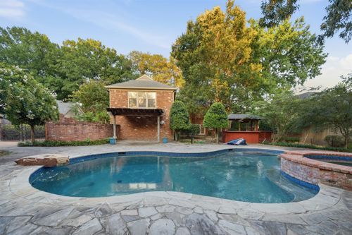 2249 Kirby Pkwy, Memphis, TN, 38119-6640 | Card Image