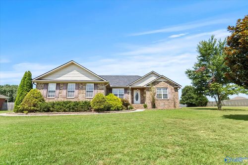 18155 Menefee Rd, Athens, AL, 35613-5632 | Card Image