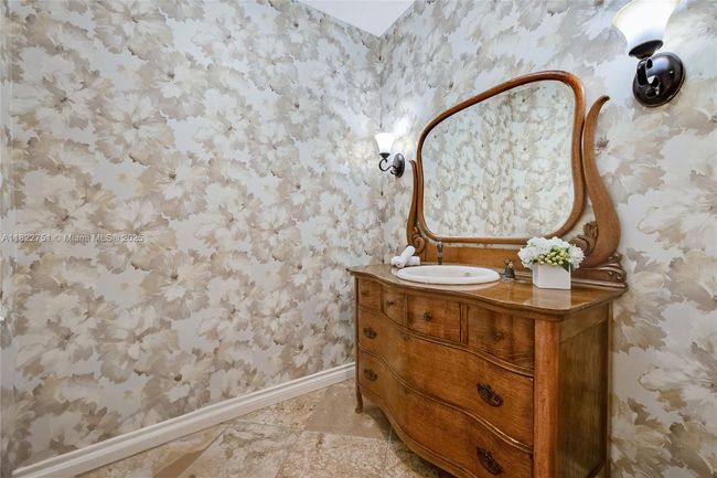 APT-101 - 13611 Deering Bay Dr, Condo with 3 bedrooms, 4 bathrooms and null parking in Coral Gables FL | Image 9