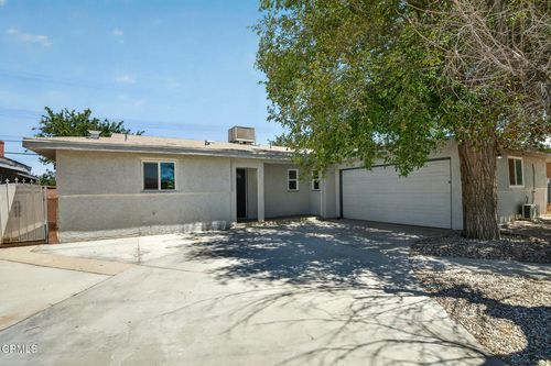 137 E Avenue J 8, Lancaster, CA, 93535 | Card Image