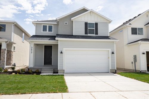 140-3852 N Christopher St, Eagle Mountain, UT, 84005-3037 | Card Image