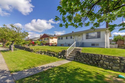 4810 Fairlawn Dr, Burnaby, BC, V5C3R8 | Card Image