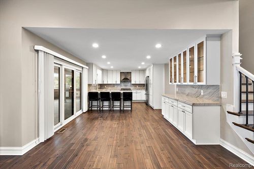 16622 Sherwood Ln, Northville, MI, 48168-8520 | Card Image