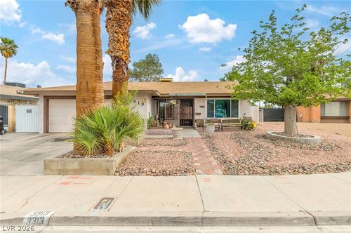 3313 Deacon Ave, Las Vegas, NV, 89101-1805 | Card Image