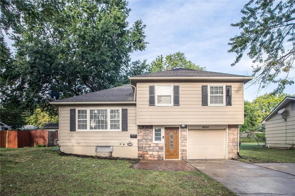 Osage St, Independence, MO 64055