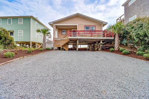 1112 N Shore Dr, Surf City, NC, 28445-6658 | Card Image