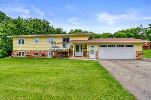 1304 Lori Ave, Detroit Lakes, MN, 56501-4204 | Card Image