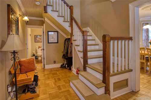 165 Round Hill Rd, Washingtonville, NY, 10992-1917 | Card Image