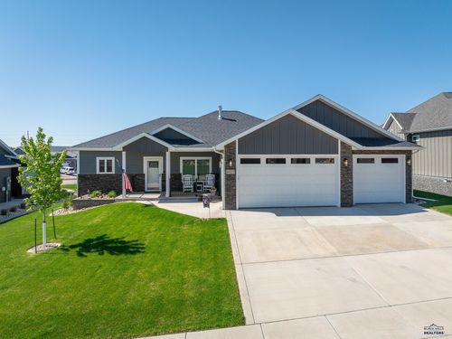 4413 Targhee Dr, RAPID CITY, SD, 57702-8546 | Card Image