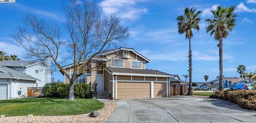1802 Dolphin Pl, Discovery Bay, CA, 94505-9365 | Card Image