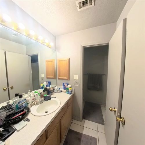 1617 Enloe Ct, Bryan, TX, 77802-1728 | Card Image