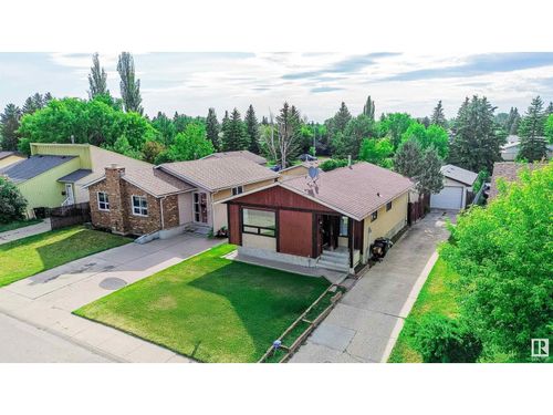 1240 65 St Nw, Edmonton, AB, T6L2E7 | Card Image