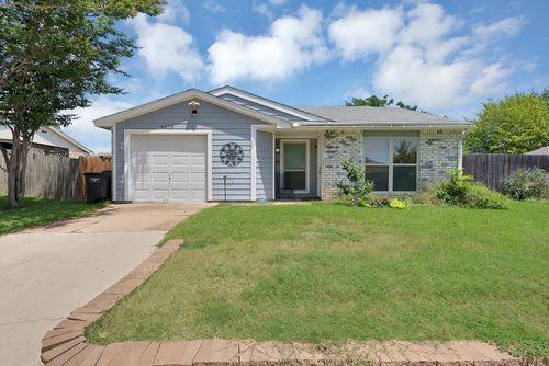 4205 Spindletree Ln, Fort Worth, TX, 76137-1174 | Card Image