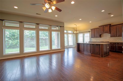 2019 Sunset Springs Dr, Pearland, TX, 77584-6815 | Card Image