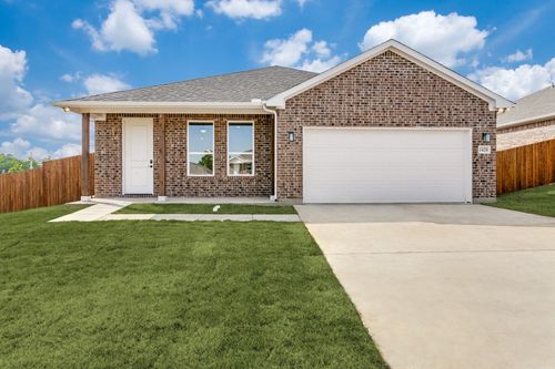 1426 Dry Creek Dr, Cleburne, TX, 76033-5377 | Card Image