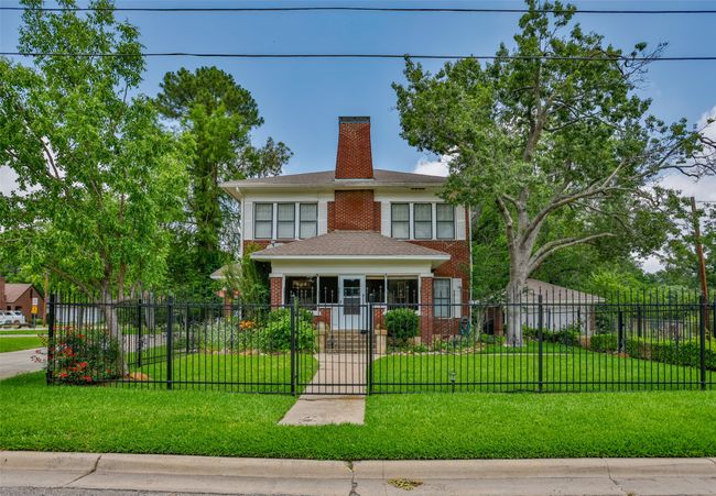 1118 S Lindsay St, House other with 3 bedrooms, 3 bathrooms and null parking in Gainesville TX | Image 38
