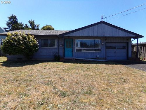 230 Ne 10th Ct, Newport, OR, 97365 | Card Image