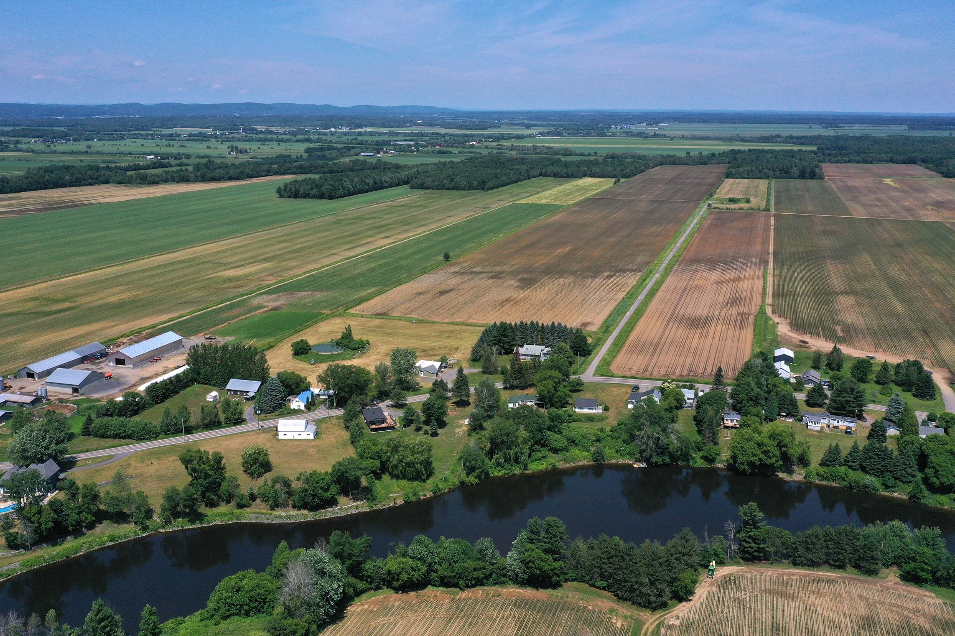 Commercial Sale in Saint-Liguori 5