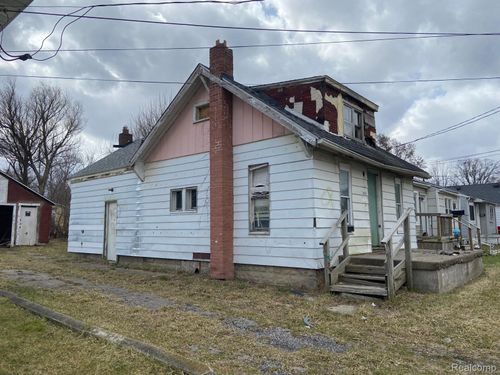 3609 Whitney Ave, Flint, MI, 48532-5241 | Card Image