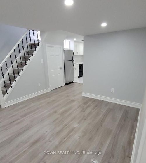 1668 Portland Crt, Pickering, ON, L1V5L4 | Card Image