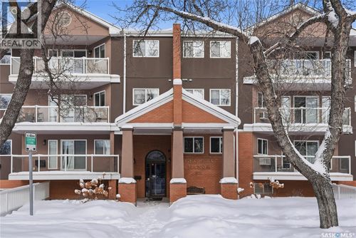 921 Main St E, Saskatoon, SK, S7H0K4 | Card Image