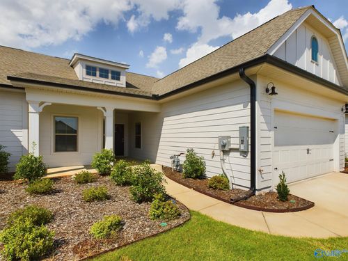 124 Little Britain St, Madison, AL, 35758-5016 | Card Image