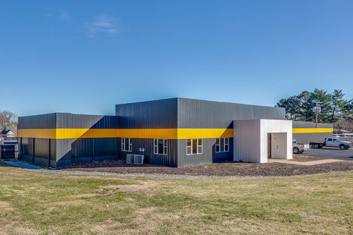 500 1st Ave, Mount Pleasant, TN, 38474-1208 | Card Image