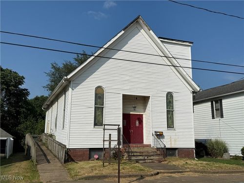 417 15th St, Wellsville, OH, 43968-1315 | Card Image