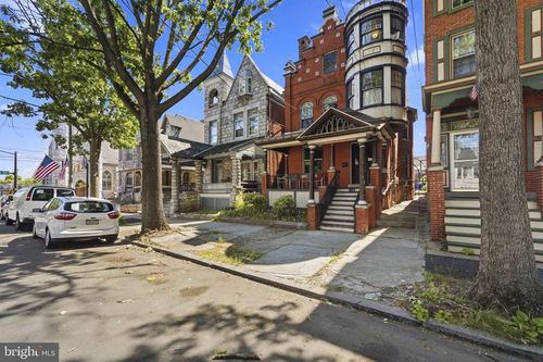 170 N Hanover St, POTTSTOWN, PA, 19464-5434 | Card Image