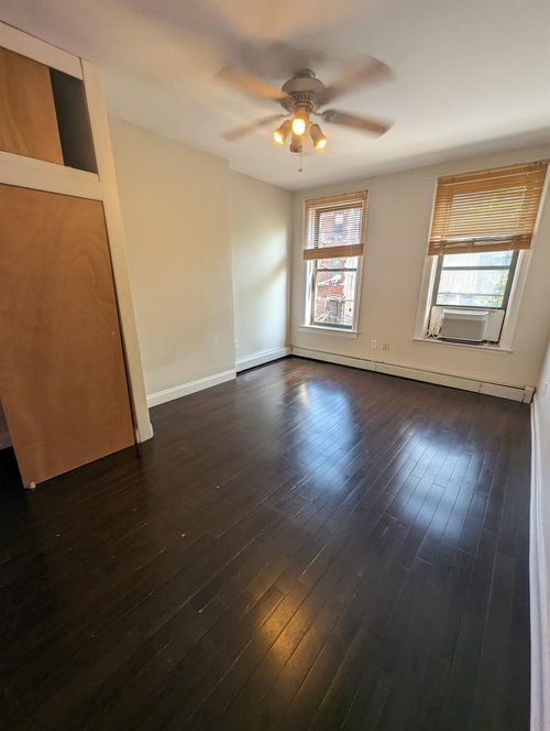 apt-3r-208 7th St, Jersey City, NJ, 07302-2036 | Card Image