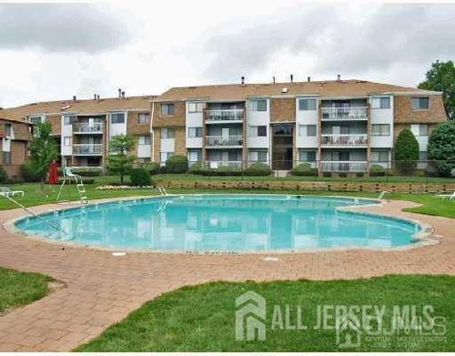 802 Edison Glen Ter, Edison, NJ, 08837-2930 | Card Image