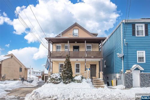 140 Jackson Ave, Woodland Park, NJ, 07424-3390 | Card Image