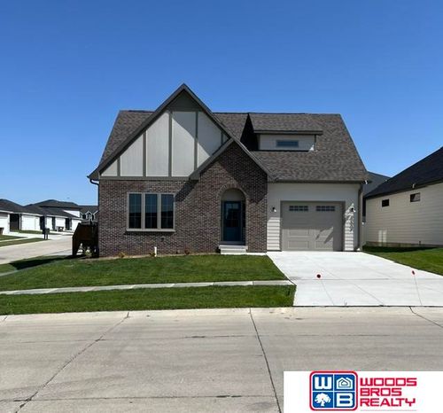 9508 Far Niente Ln, Lincoln, NE, 68526-6153 | Card Image