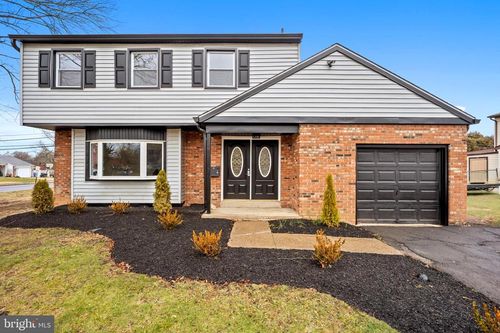 507 Hood Blvd, FAIRLESS HILLS, PA, 19030-3021 | Card Image