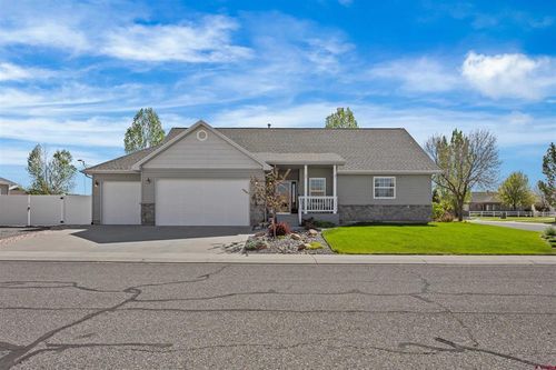 3304 Wheat Grass Dr, Montrose, CO, 81401-8499 | Card Image