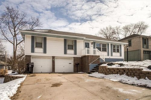 4005 S Coachman Dr, Independence, MO, 64055-4041 | Card Image