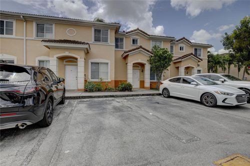 apt-107-7341 Nw 174th Ter, Hialeah, FL, 33015-1132 | Card Image