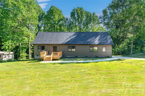 3425 Mission Dr, Lincolnton, NC, 28092-8134 | Card Image