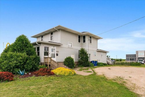 1216 N Main Street, Viroqua, WI, 54665 | Card Image