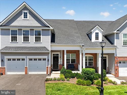 33 Tucker Way, Pennington, NJ, 08534-3114 | Card Image