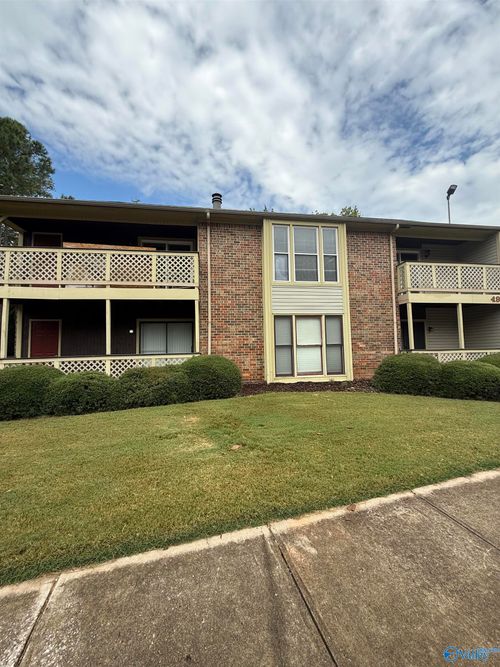 4912-4912 Seven Pine Cir, Huntsville, AL, 35816-1312 | Card Image