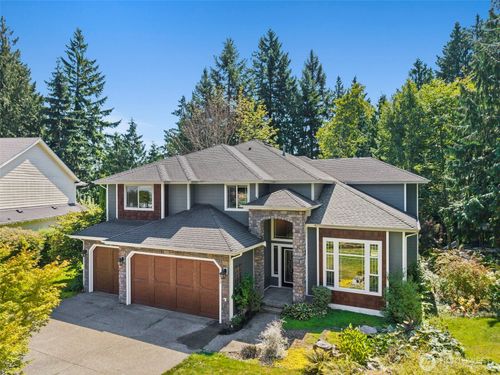 6408 179th Ave E, Lake Tapps, WA, 98391-8976 | Card Image