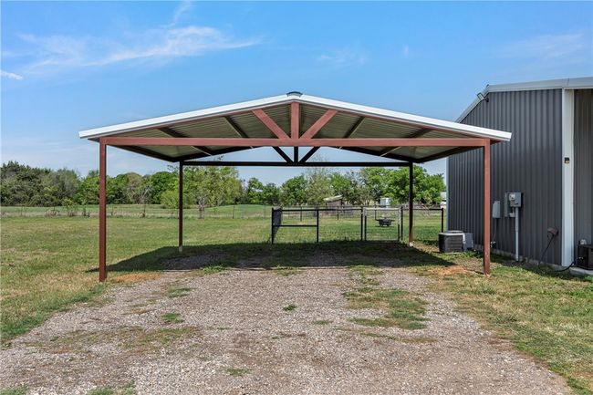 917 Farney Rd, House other with 3 bedrooms, 2 bathrooms and 2 parking in Lorena TX | Image 31