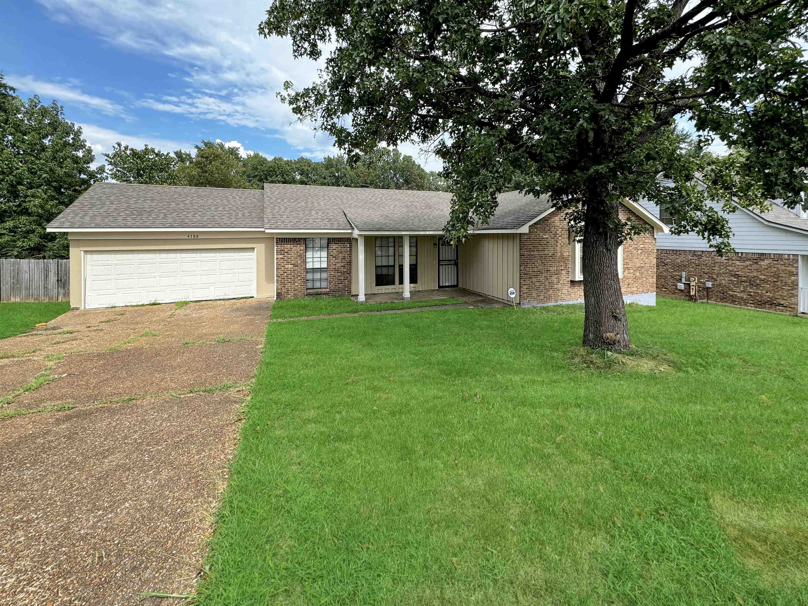 Hunters Glen Cv, Memphis, TN 38128