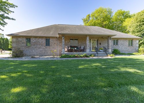 858 45th Ave, East Moline, IL, 61244-4180 | Card Image