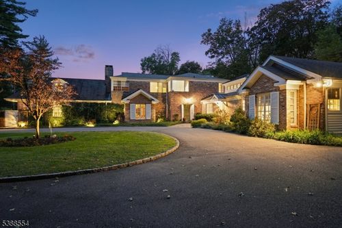 71 Treadwell Ave, Madison, NJ, 07940-1020 | Card Image
