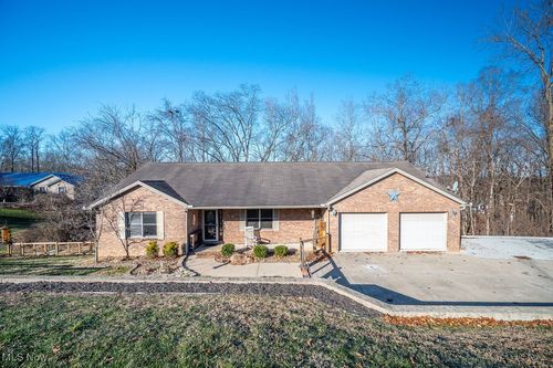 195 N Bruce St, Little Hocking, OH, 45742-5358 | Card Image