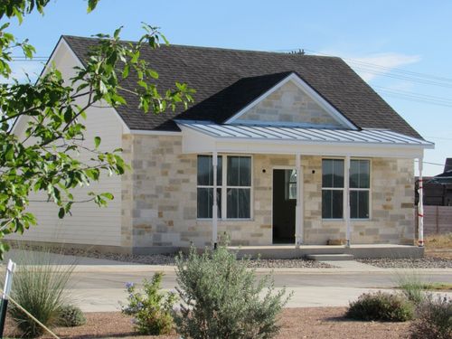 unit-116-802 S Creek St, Fredericksburg, TX, 78624-4888 | Card Image